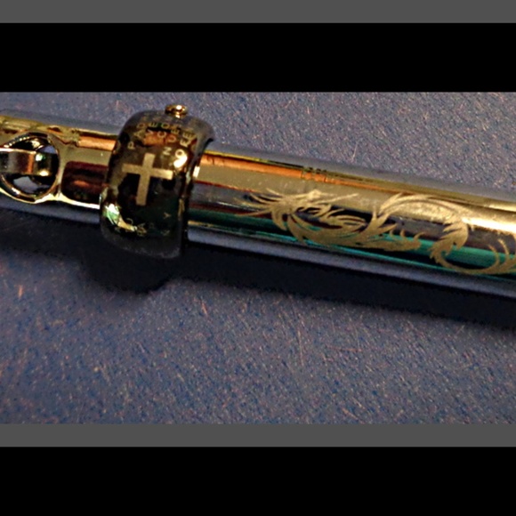 Silver Tone Dragon / Cross Design Charm - Picture 1 of 1